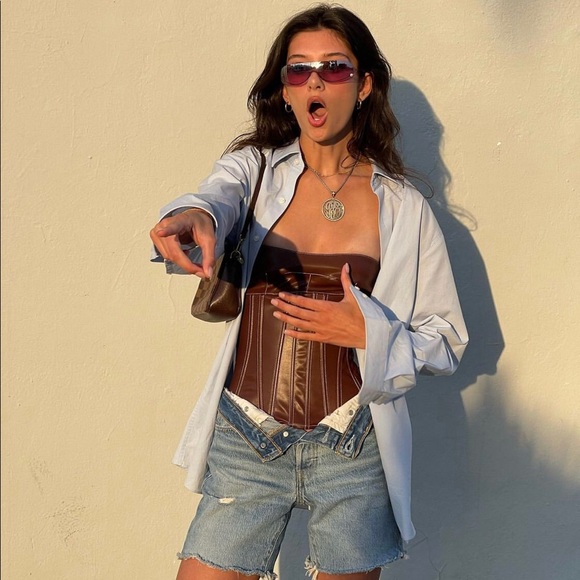 NYC GIRL MYSTERY BOX - Picture 2 of 8